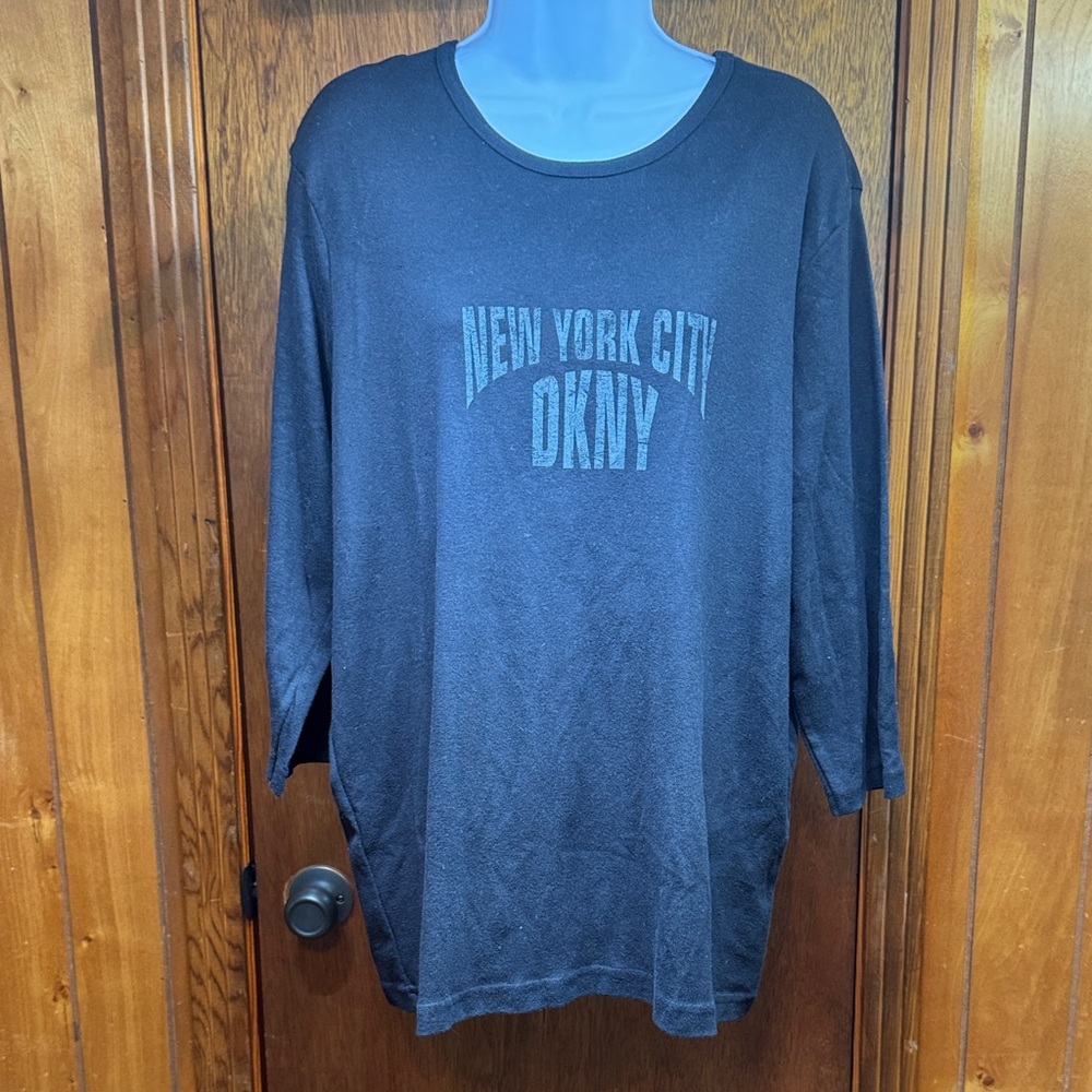 DKNY Black Graphic‎ Tee